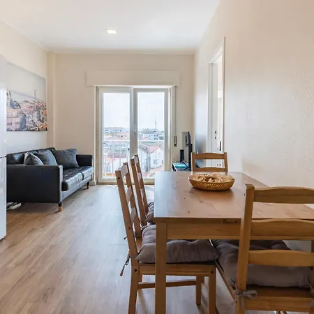 Apartment Coastal Comfort - 5min From By Lovelystay