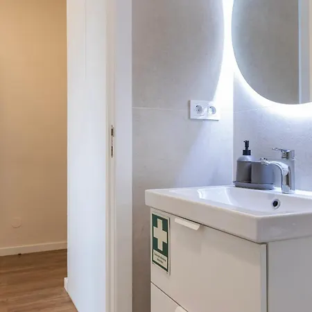 Apartment Coastal Comfort - 5min From By Lovelystay Costa da Caparica