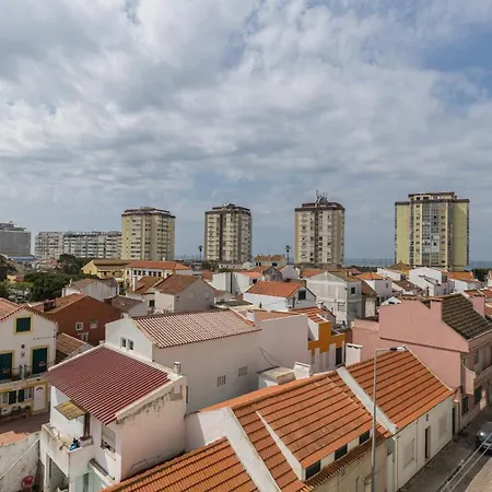Apartment Coastal Comfort - 5min From By Lovelystay *