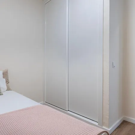 Apartment Coastal Comfort - 5min From By Lovelystay *